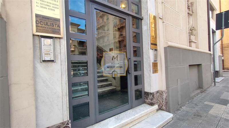 CHIAVARI-UFFICIO-150MQ