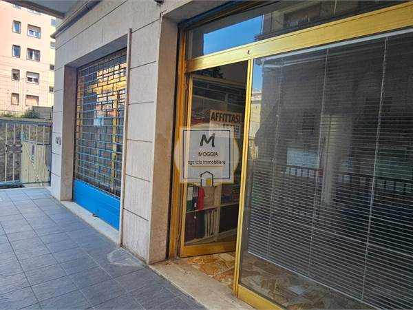 Bureau dans louer à Chiavari