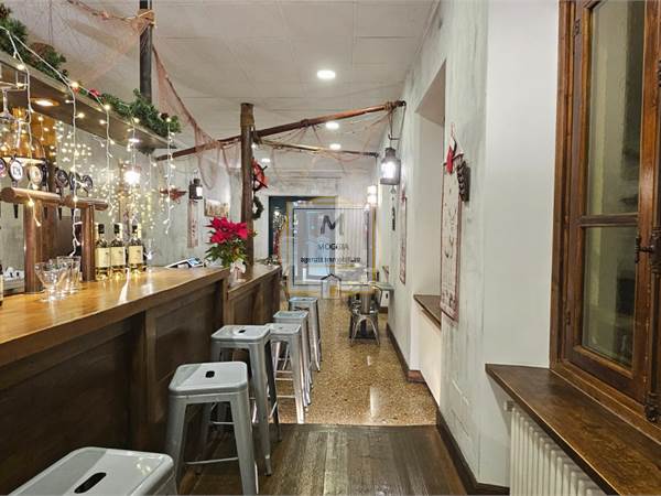 LAVAGNA-NEGOZIO-150MQ